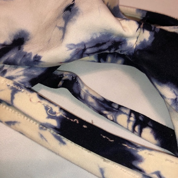 Blue Life Malibu triangle bikini top size small - Picture 5 of 9